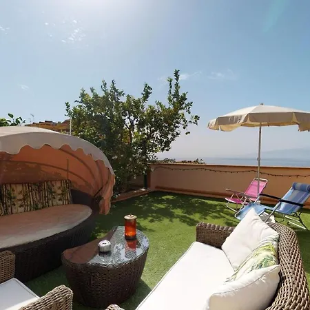 Casa de Férias Bungalow Playa La Arena, Puerto De Santiago, Los Gigantes, Cozy Townhouse Puerto de Santiago (Tenerife)